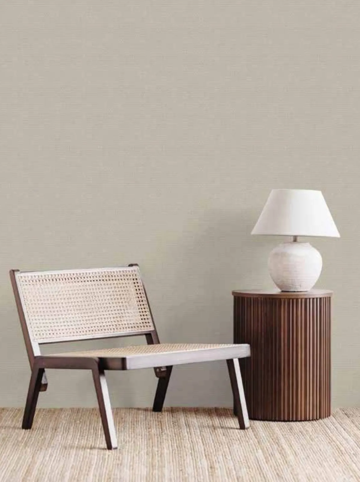 Round black table with metallic stools and pendant lights